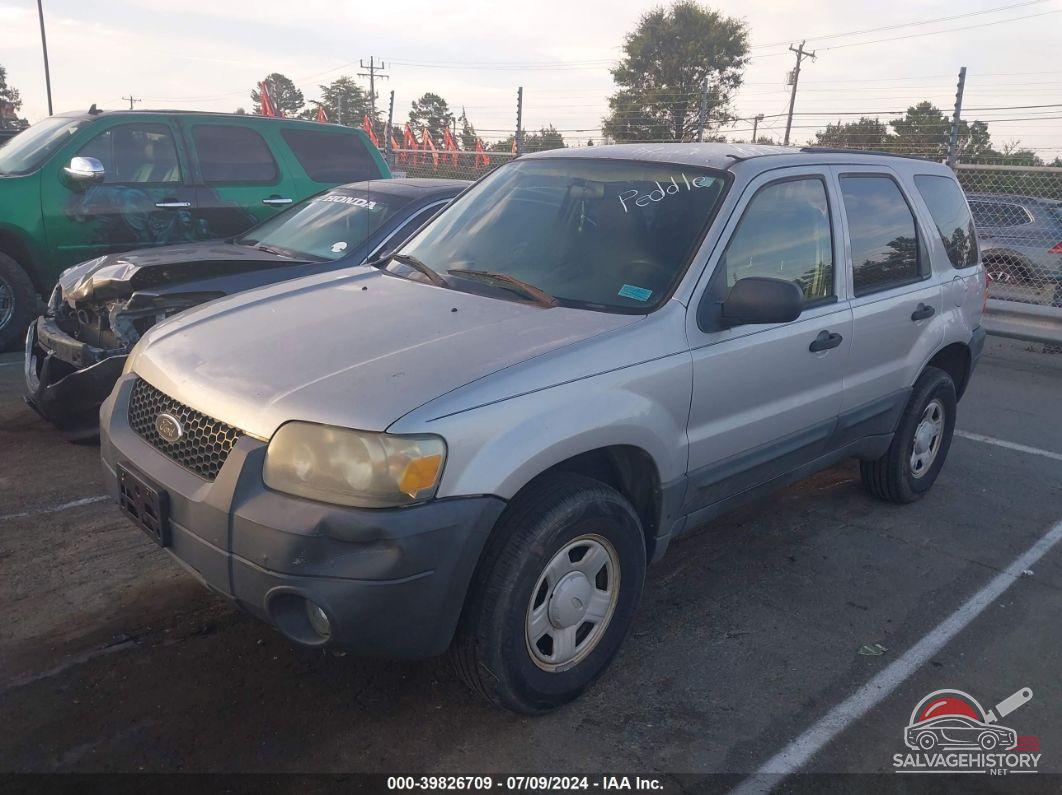 1FMYU02Z35KD99559 2005 FORD ESCAPE photo no. 2