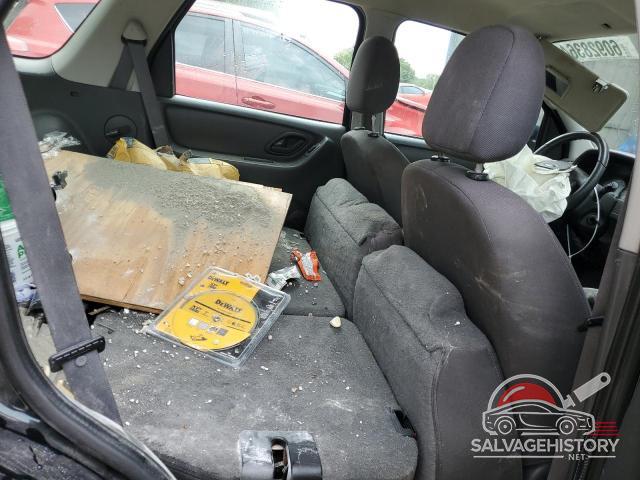 1FMYU02Z55DA22266 2005 FORD ESCAPE photo no. 11
