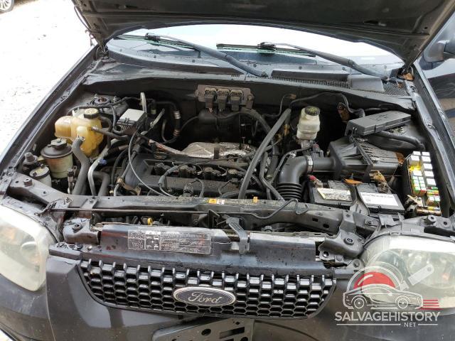 1FMYU02Z55DA22266 2005 FORD ESCAPE photo no. 12