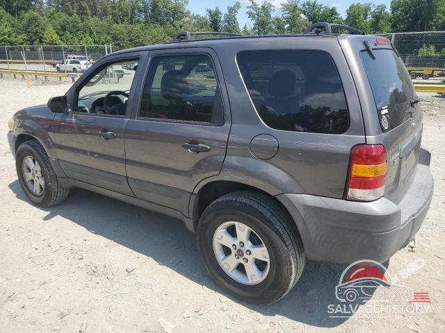 1FMYU03175KB51999 2005 FORD ESCAPE photo no. 2