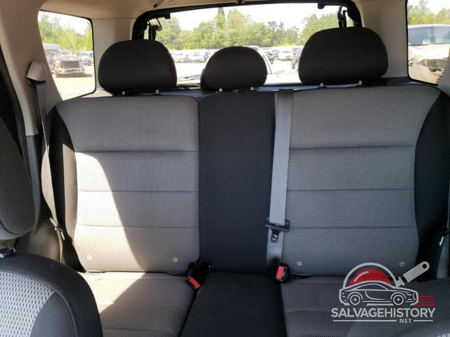 1FMYU93175KB02919 2005 FORD ESCAPE photo no. 10