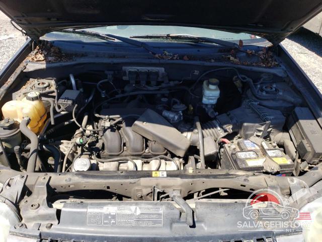 1FMYU93175KB02919 2005 FORD ESCAPE photo no. 12
