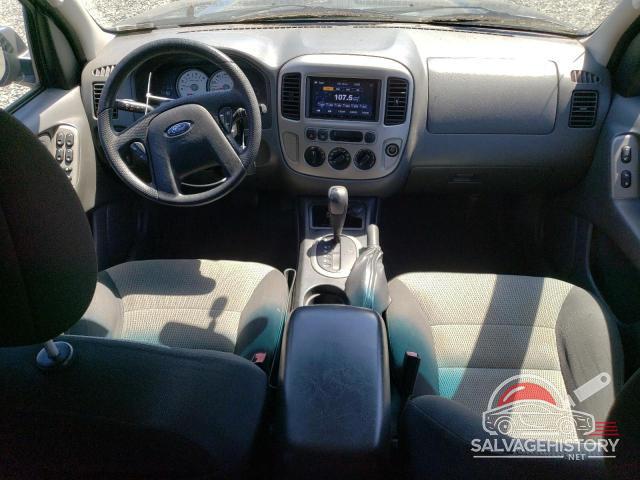1FMYU93175KB02919 2005 FORD ESCAPE photo no. 8