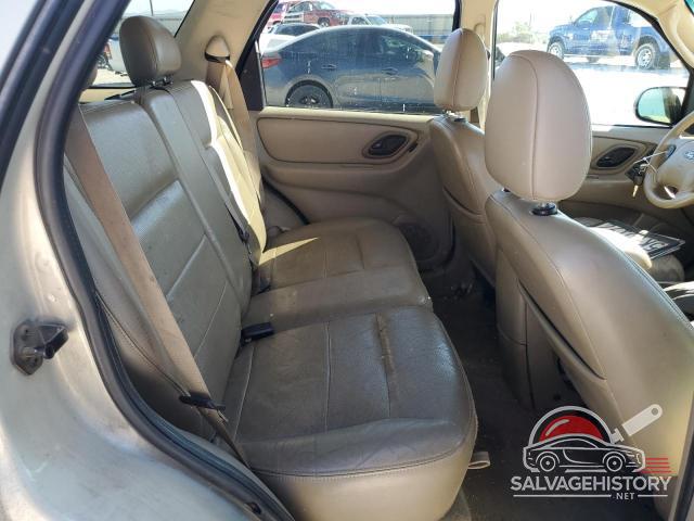 1FMYU941X5KA15353 2005 FORD ESCAPE photo no. 10
