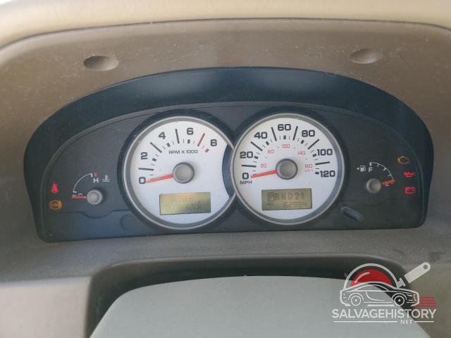1FMYU941X5KA15353 2005 FORD ESCAPE photo no. 9