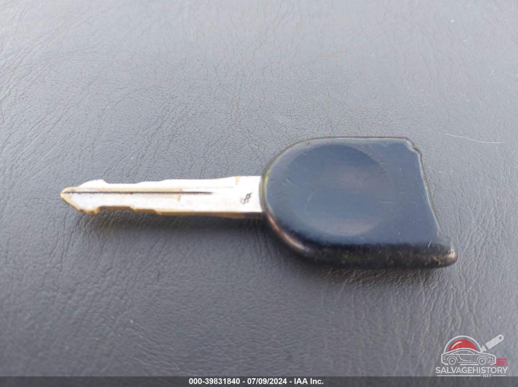 1FMCU03106KA85176 2006 FORD ESCAPE photo no. 11