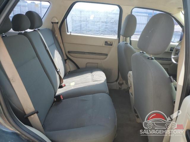 1FMCU02Z28KC45441 2008 FORD ESCAPE photo no. 11