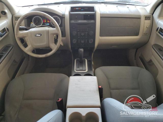 1FMCU02ZX8KD57713 2008 FORD ESCAPE photo no. 8