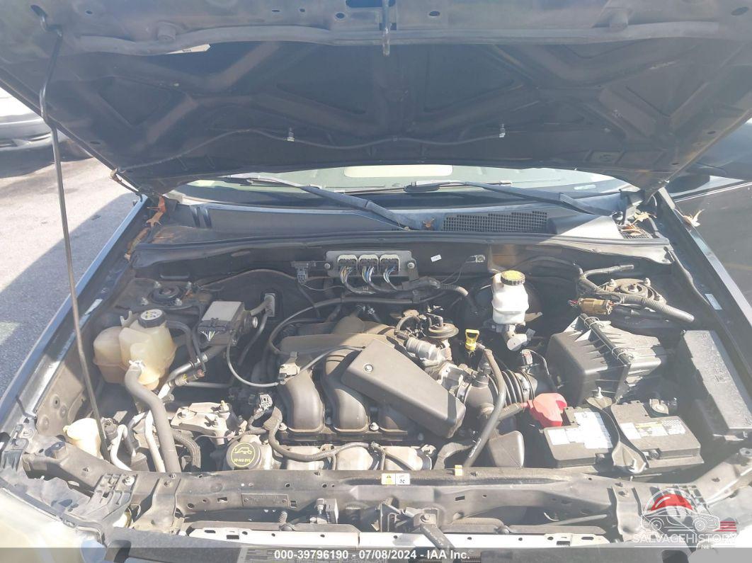 1FMCU03118KB77304 2008 FORD ESCAPE photo no. 10