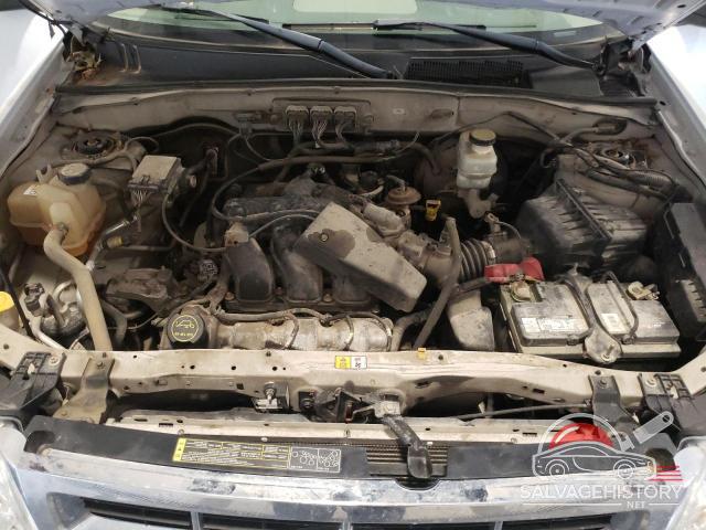 1FMCU03148KA92442 2008 FORD ESCAPE photo no. 12