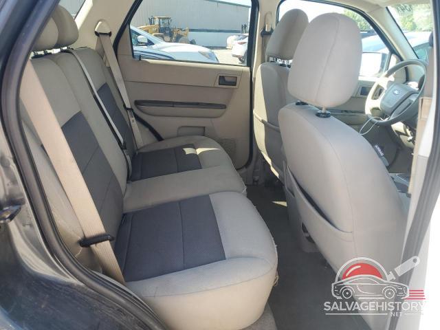 1FMCU93178KC31404 2008 FORD ESCAPE photo no. 11