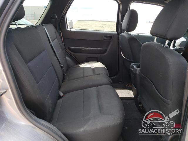 1FMCU93188KE77023 2008 FORD ESCAPE photo no. 11