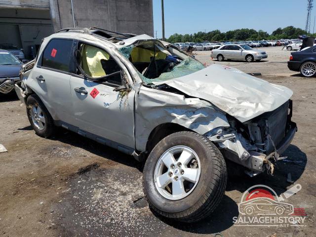 1FMCU93G59KC03476 2009 FORD ESCAPE photo no. 4