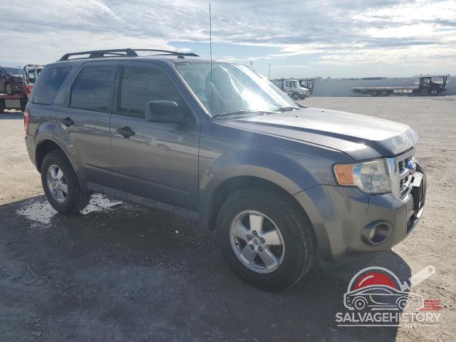 1FMCU0D76AKD45804 2010 FORD ESCAPE photo no. 4