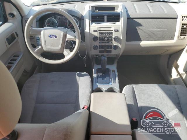 1FMCU0D76AKD45804 2010 FORD ESCAPE photo no. 8