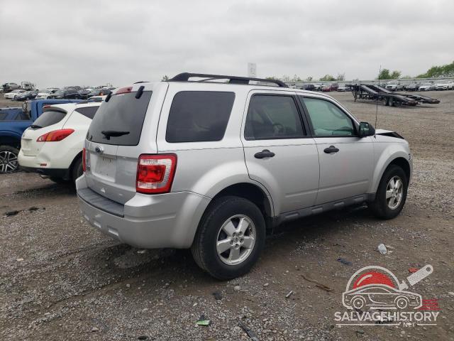 1FMCU0D7XAKD09792 2010 FORD ESCAPE photo no. 3