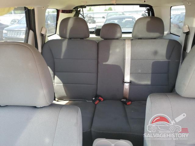 1FMCU0DG7AKA68211 2010 FORD ESCAPE photo no. 10
