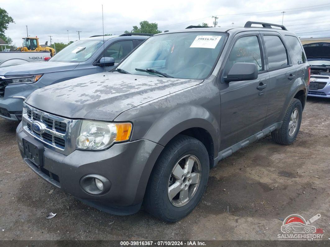 1FMCU0DG8AKA31314 2010 FORD ESCAPE photo no. 2