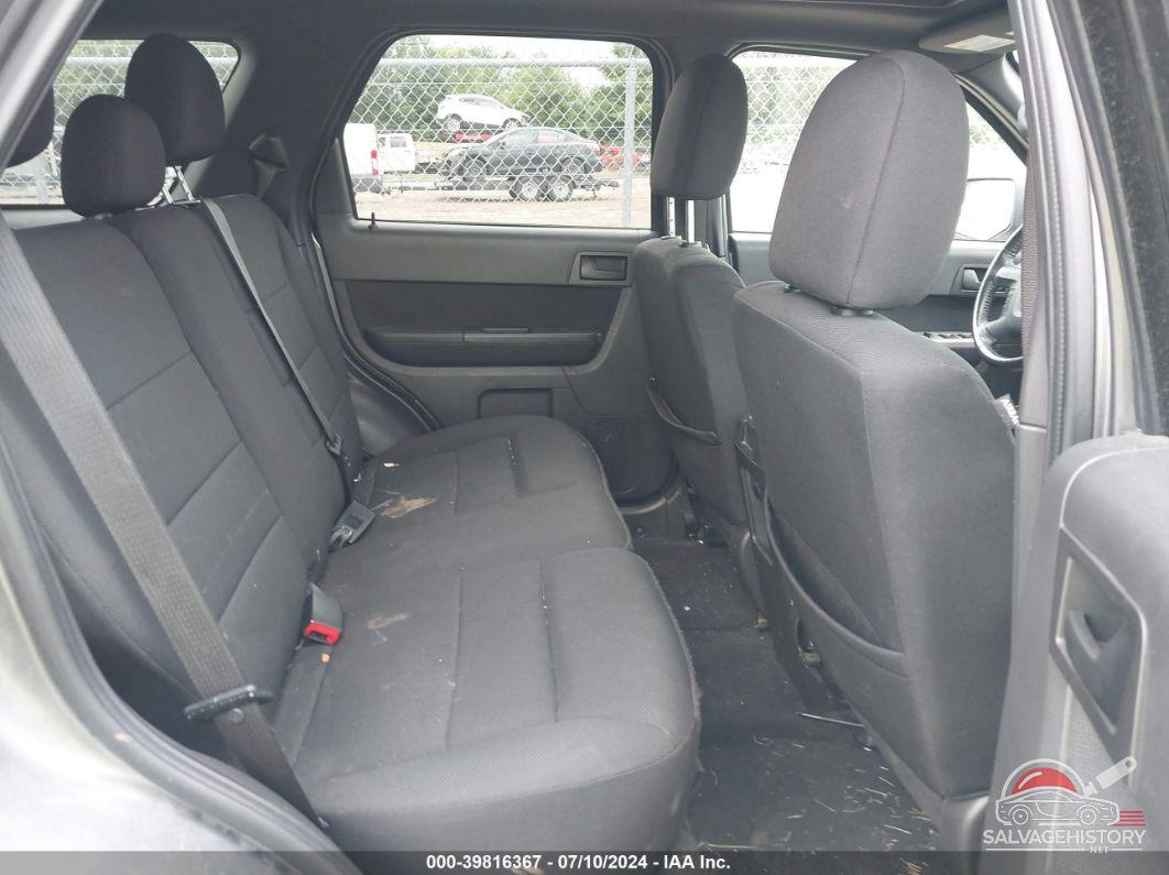 1FMCU0DG8AKA31314 2010 FORD ESCAPE photo no. 8