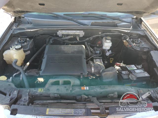 1FMCU0EG7AKC49873 2010 FORD ESCAPE photo no. 11