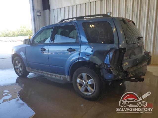 1FMCU9D73AKB80606 2010 FORD ESCAPE photo no. 2
