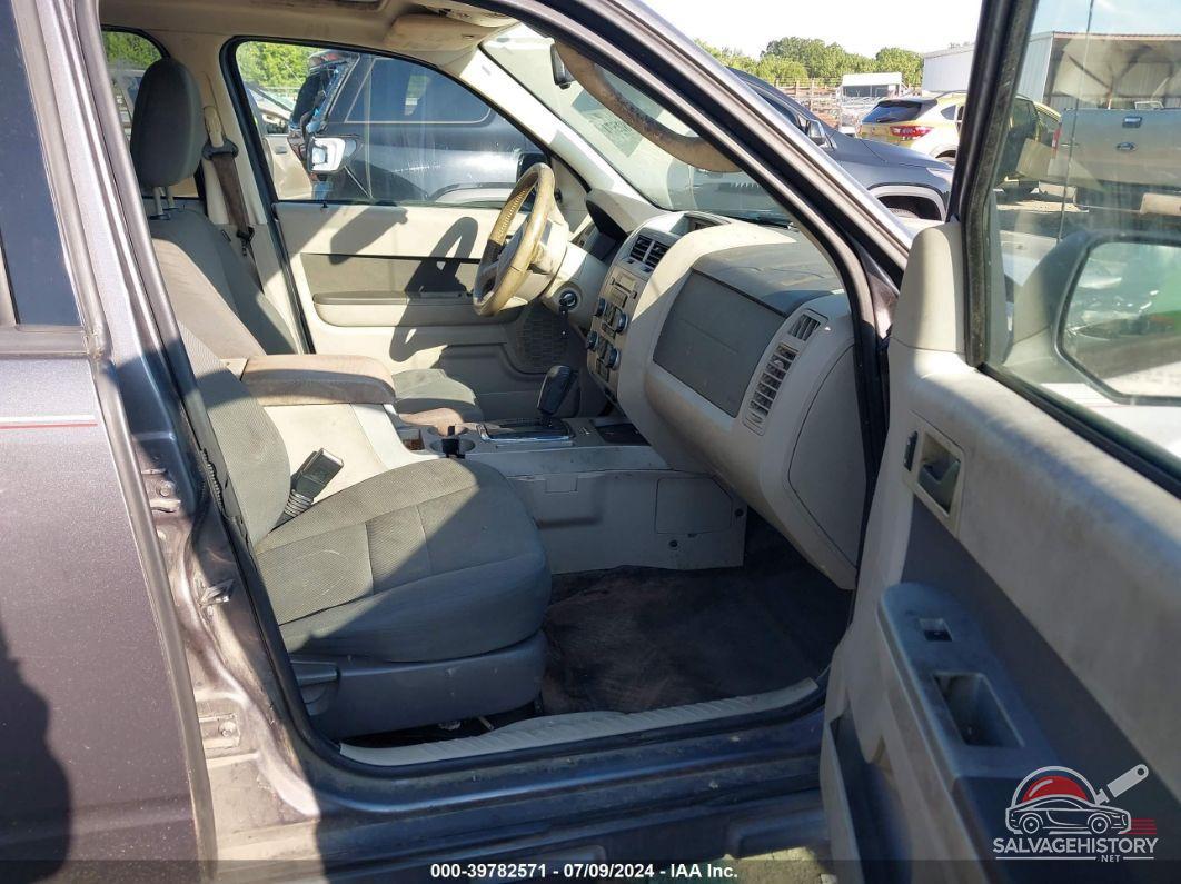 1FMCU9D77AKA29901 2010 FORD ESCAPE photo no. 5