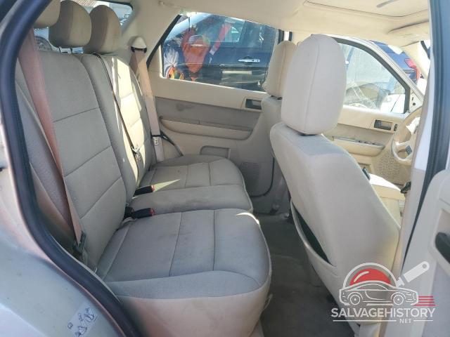 1FMCU9DG5AKC47612 2010 FORD ESCAPE photo no. 11