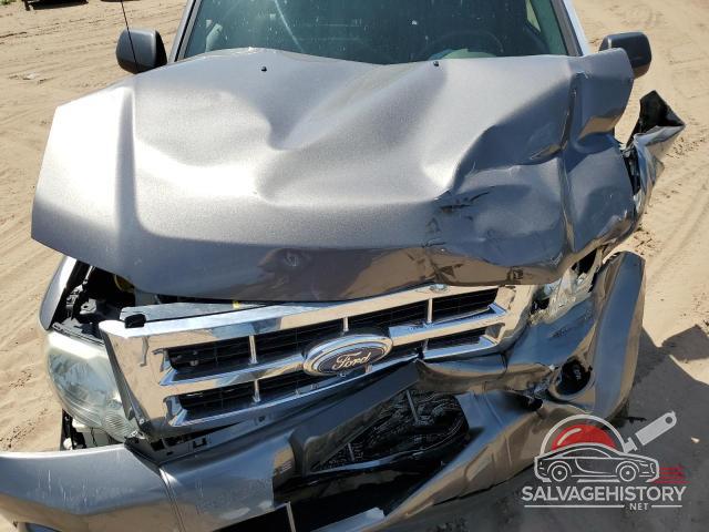 1FMCU9DGXAKC58475 2010 FORD ESCAPE photo no. 12