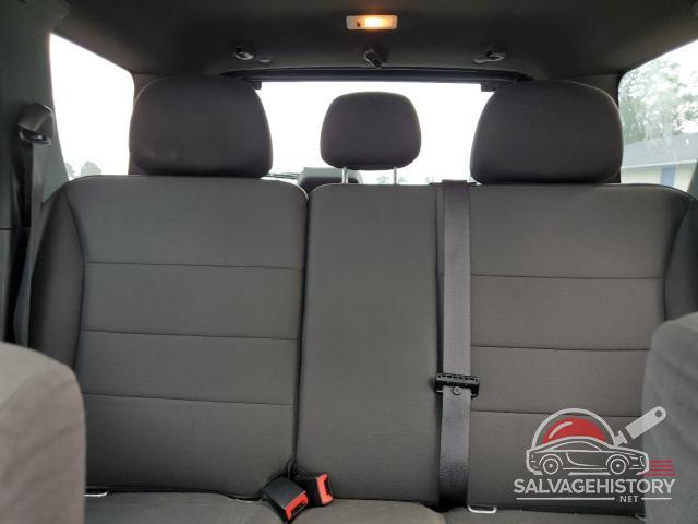 1FMCU0D75BKB82029 2011 FORD ESCAPE photo no. 10