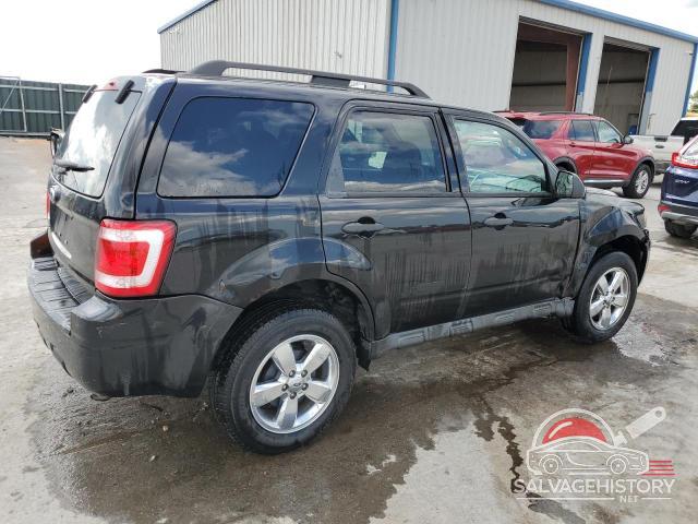 1FMCU0D75BKB82029 2011 FORD ESCAPE photo no. 3