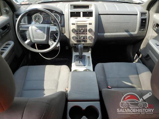 1FMCU0D75BKB82029 2011 FORD ESCAPE photo no. 8