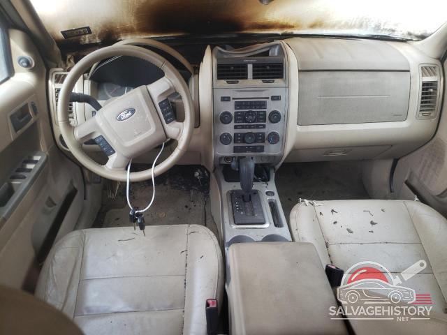 1FMCU0D77BKB24049 2011 FORD ESCAPE photo no. 8