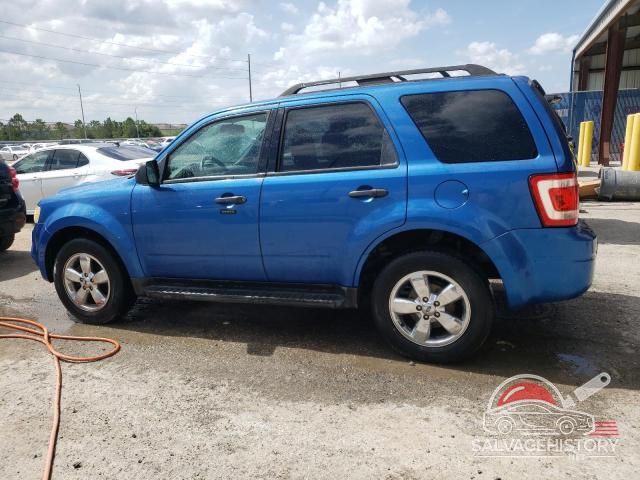 1FMCU0DG9BKB90148 2011 FORD ESCAPE photo no. 2