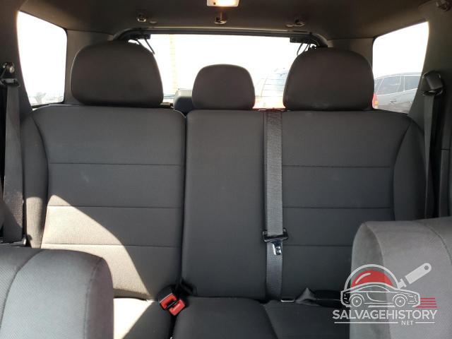 1FMCU9D73BKC38635 2011 FORD ESCAPE photo no. 10