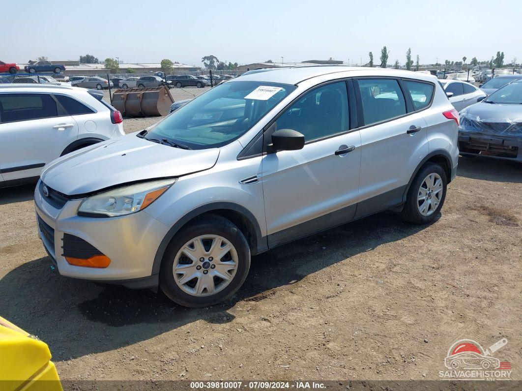 1FMCU0F76DUB55619 2013 FORD ESCAPE photo no. 2