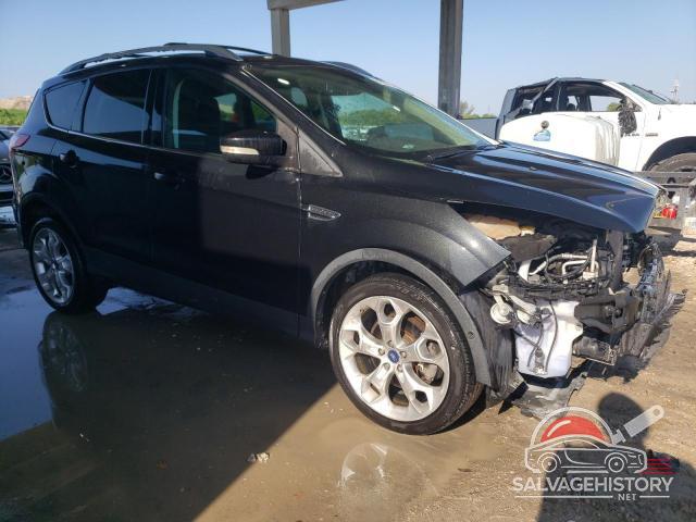 1FMCU0J96DUC67538 2013 FORD ESCAPE photo no. 4