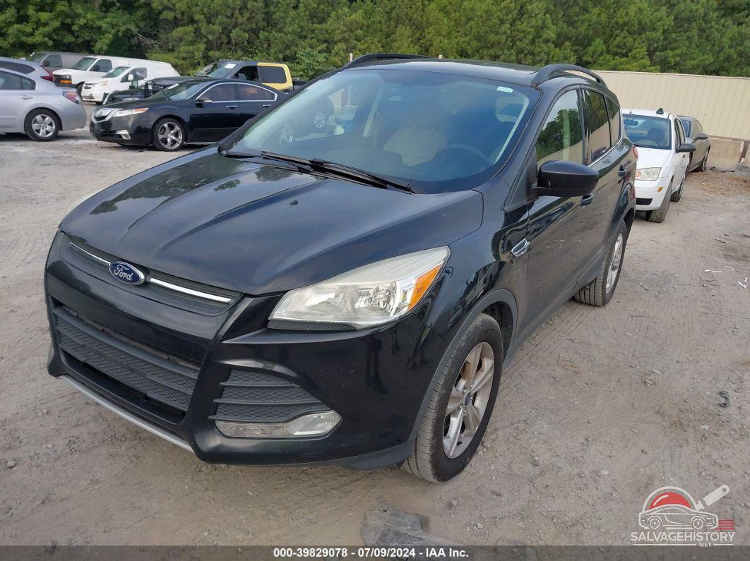 1FMCU0GX8FUA46094 2015 FORD ESCAPE photo no. 2