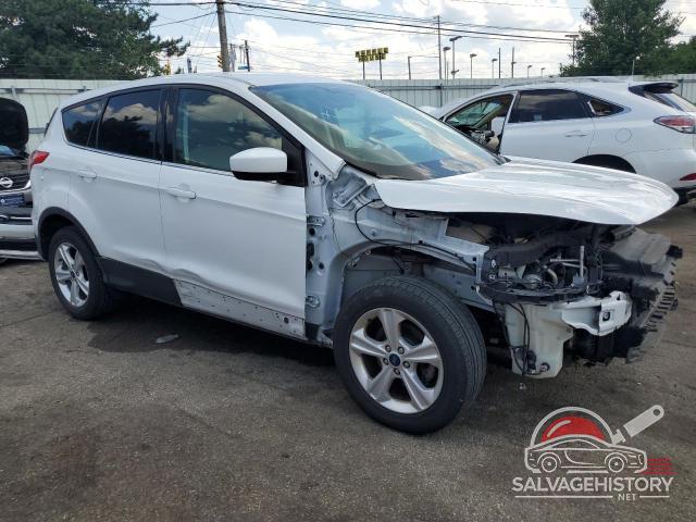 1FMCU0GX8FUA46158 2015 FORD ESCAPE photo no. 4