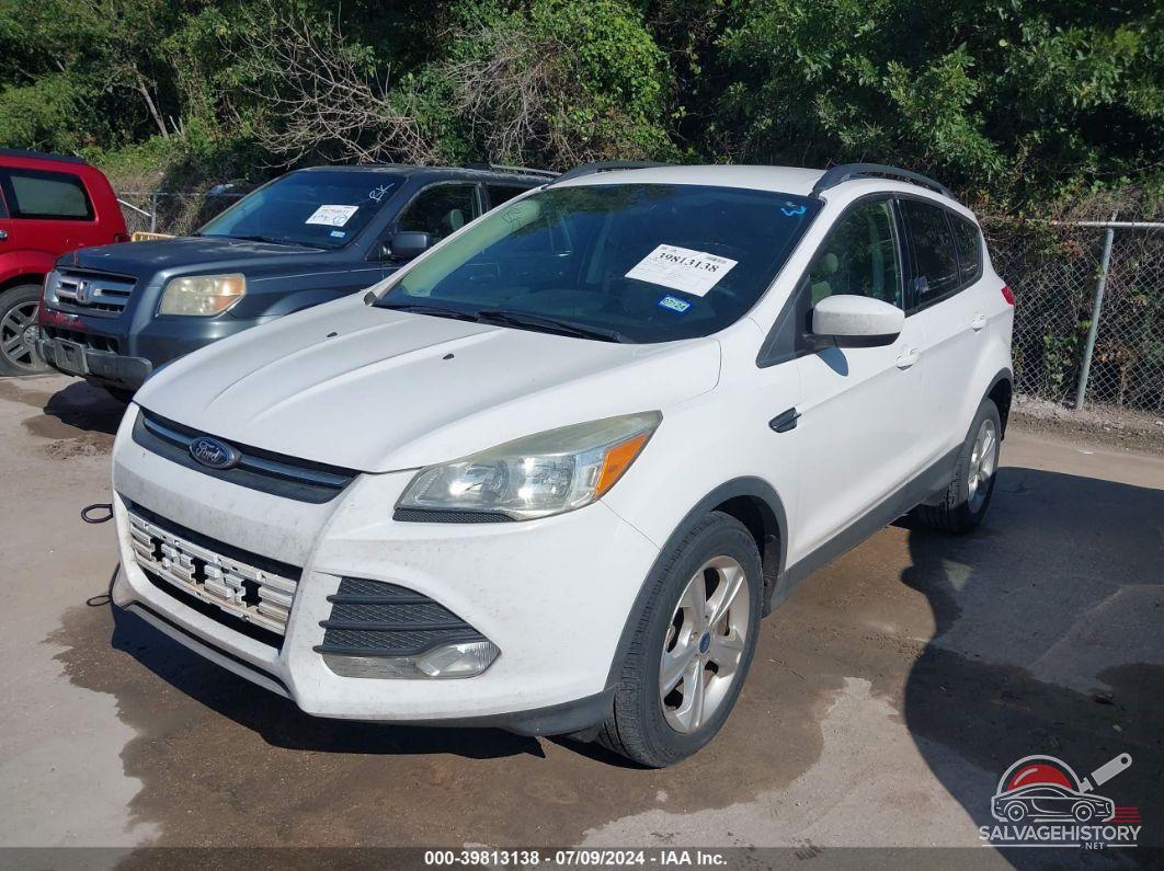 1FMCU0GX8FUC24862 2015 FORD ESCAPE photo no. 2