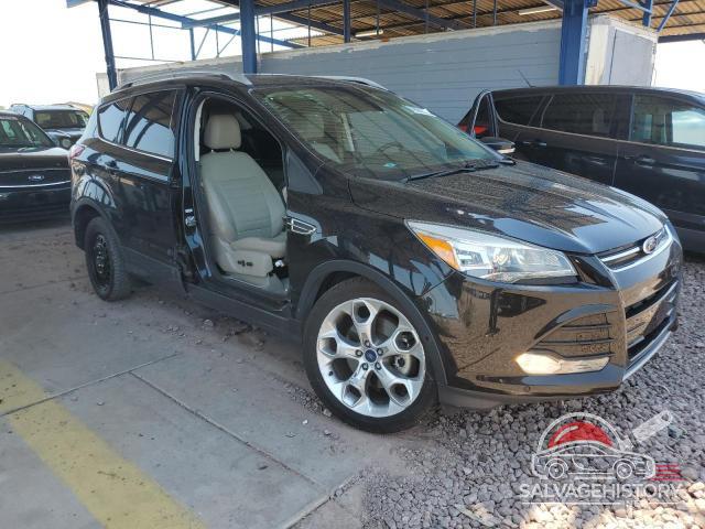 1FMCU0J91FUA31589 2015 FORD ESCAPE photo no. 4