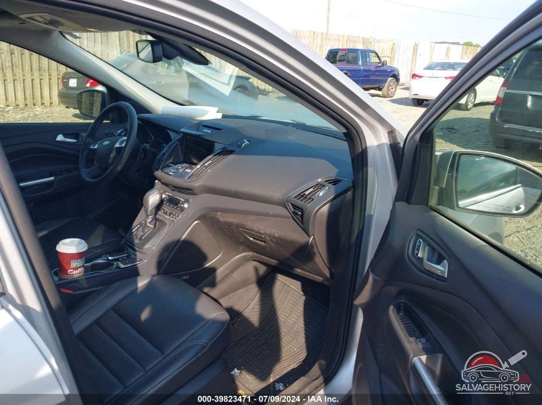 1FMCU9JX1FUB67210 2015 FORD ESCAPE photo no. 5