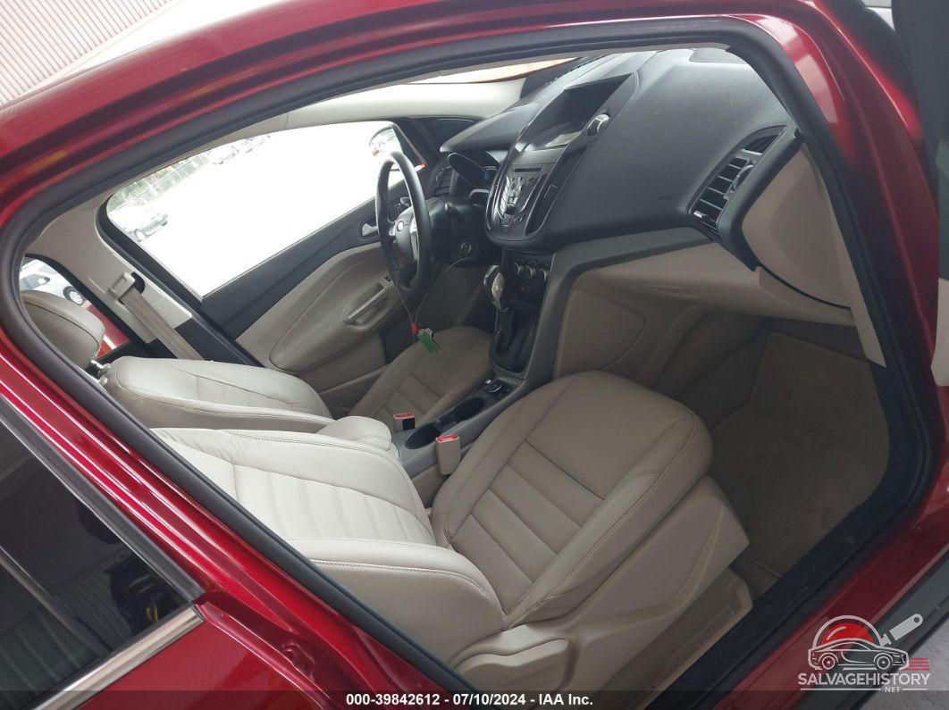 1FMCU0G92GUC05386 2016 FORD ESCAPE photo no. 5