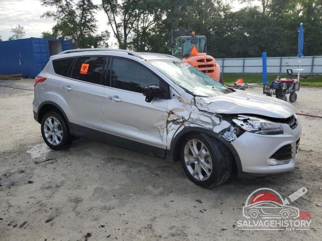 1FMCU0J93GUB84427 2016 FORD ESCAPE photo no. 4