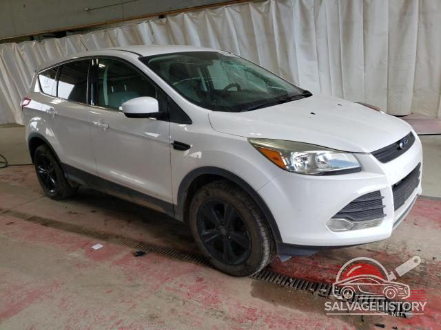 1FMCU9GX3GUA82300 2016 FORD ESCAPE photo no. 4