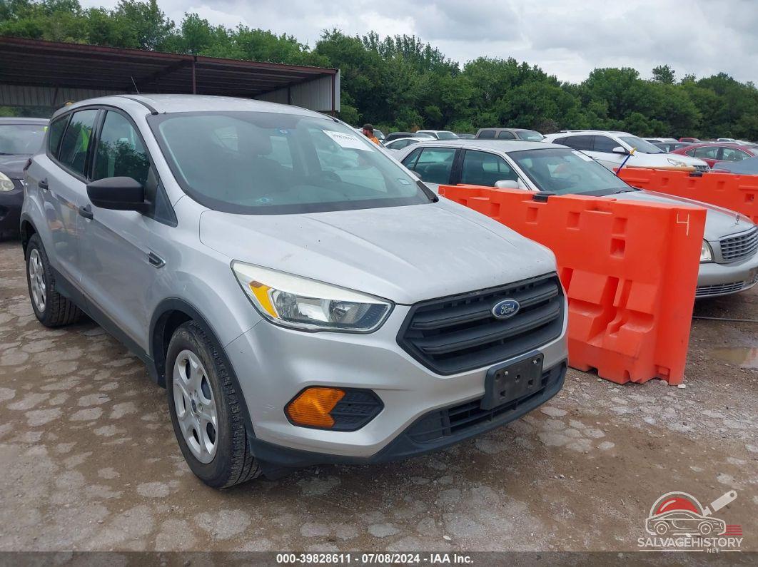 1FMCU0F75HUC10325 2017 FORD ESCAPE photo no. 9