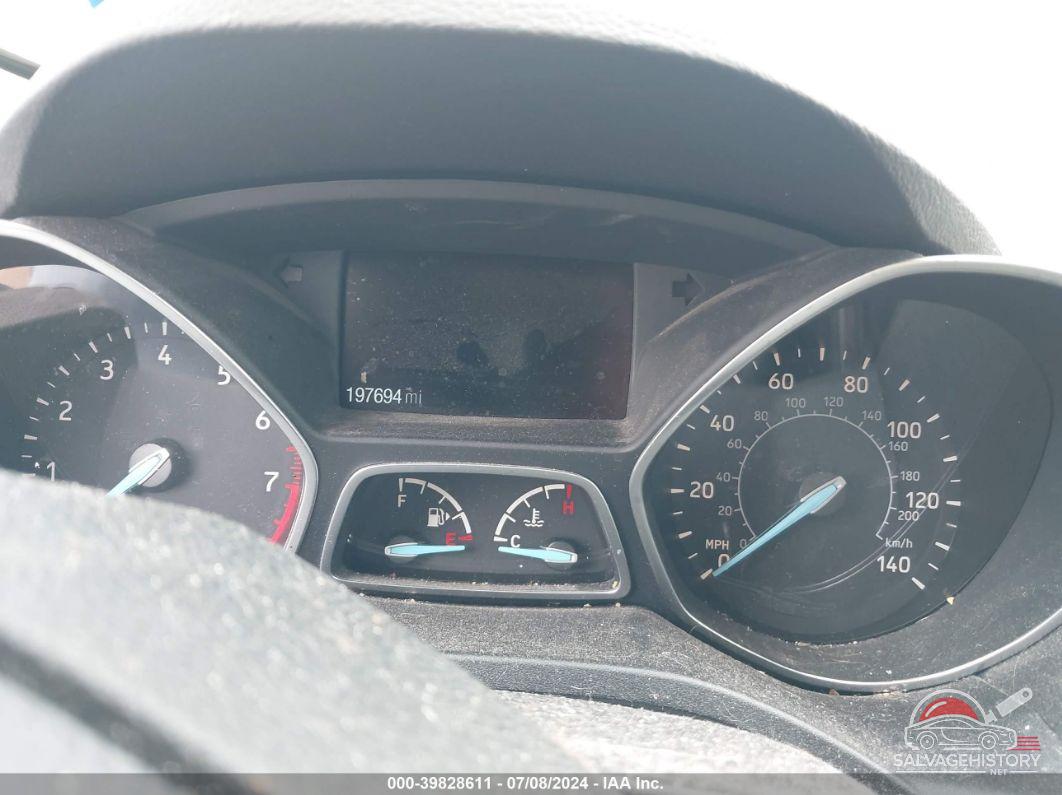 1FMCU0F75HUC10325 2017 FORD ESCAPE photo no. 7
