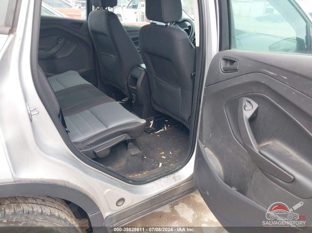 1FMCU0F75HUC10325 2017 FORD ESCAPE photo no. 8