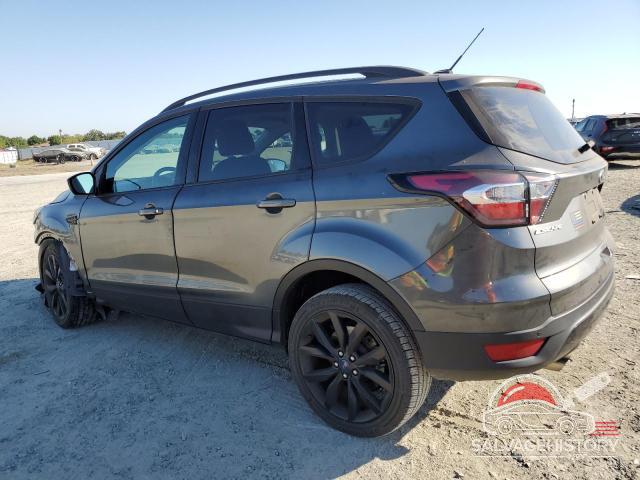 1FMCU0G93HUA32429 2017 FORD ESCAPE photo no. 2