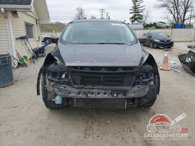 1FMCU0GD9HUC93701 2017 FORD ESCAPE photo no. 5