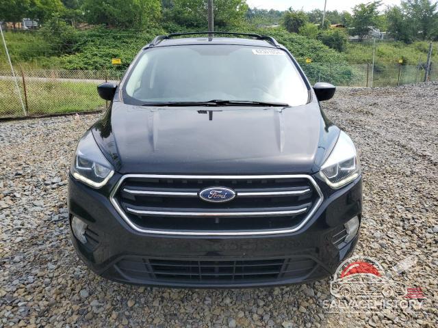 1FMCU9GD3HUB08062 2017 FORD ESCAPE photo no. 5